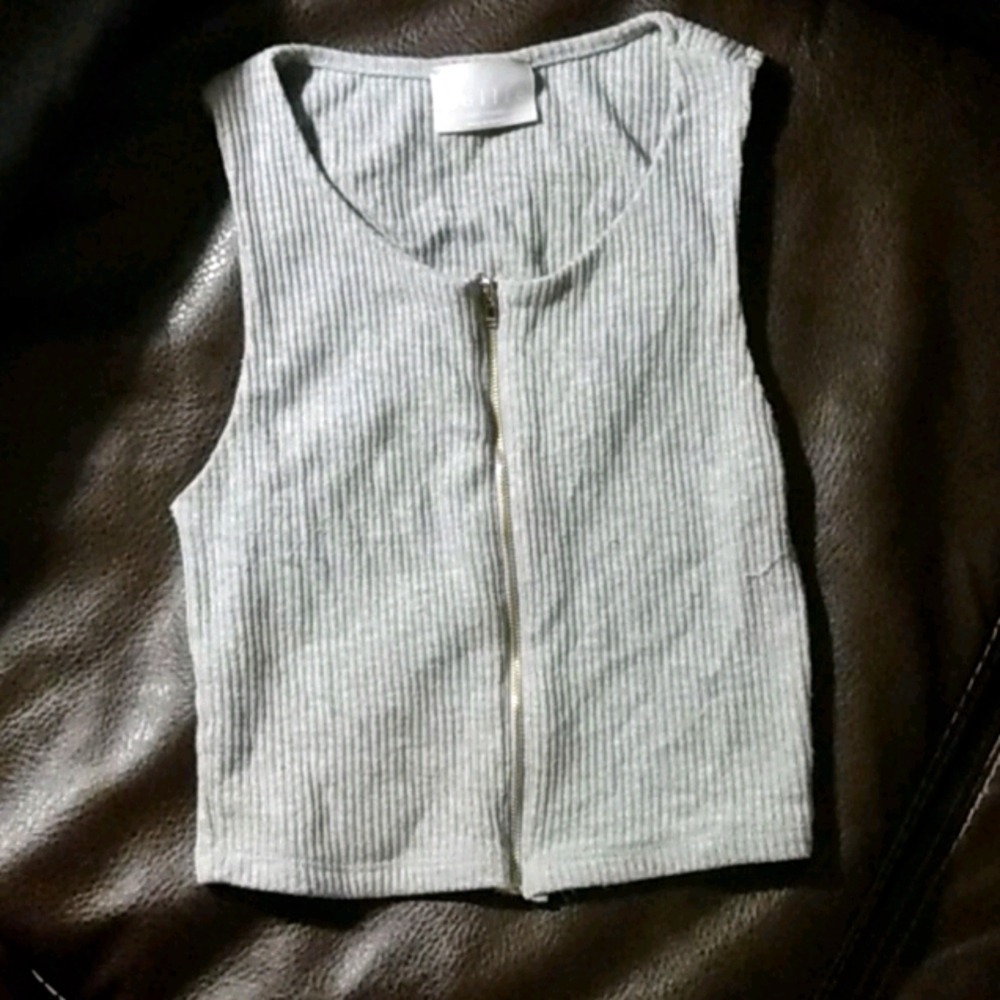 Nollie Gray Crop Top